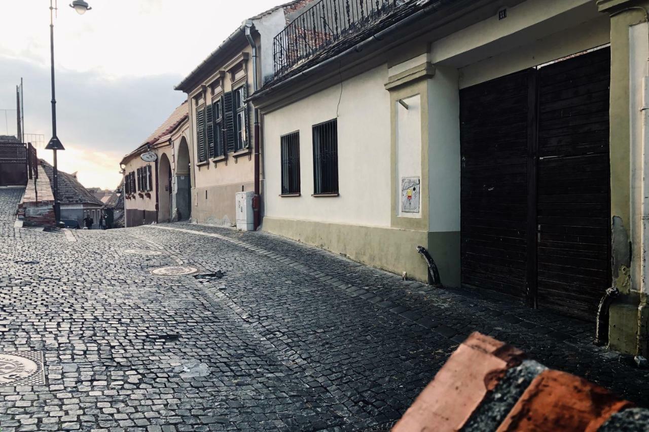 Old Town Studio Apartment Σίμπιου Εξωτερικό φωτογραφία